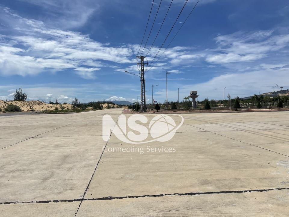 Transfer of 4 hectares of commercial and service land located n...