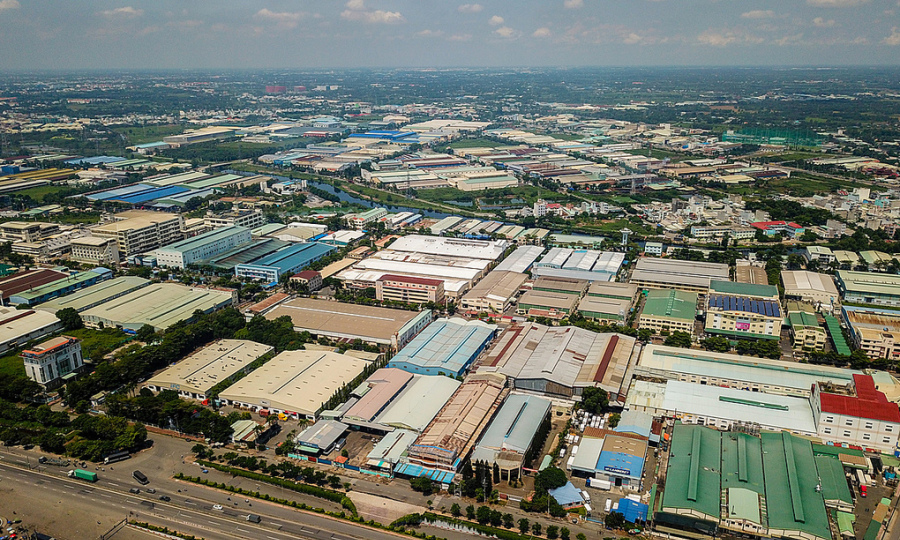  WHY INDUSTRIAL LAND RENTAL PRICE IN THE SOUTH 40% HIGHER THAN THE NOR...